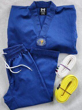 Youth 8-10 Taekwondo Uniform Dobok and 2 Belts